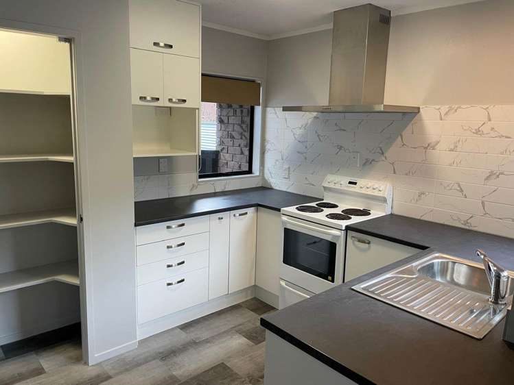 A/7 Aylmer Court Eastern Beach_4