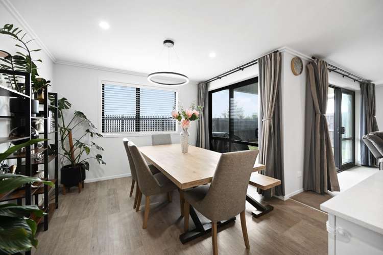 33 Ogilvie Avenue 1053_3