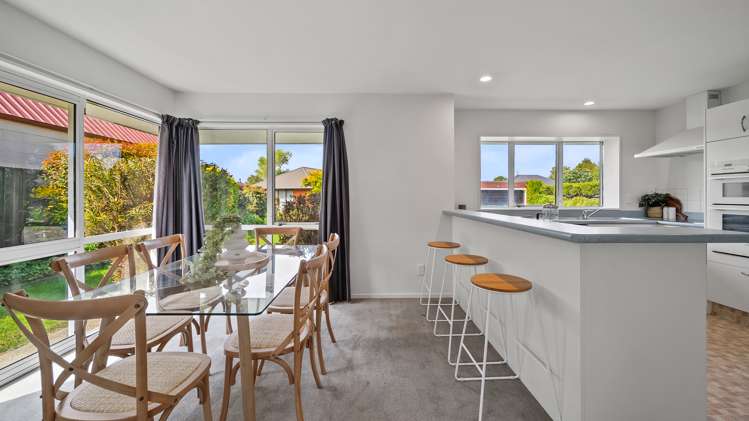 4 Fountainhead Lane Hillmorton_9