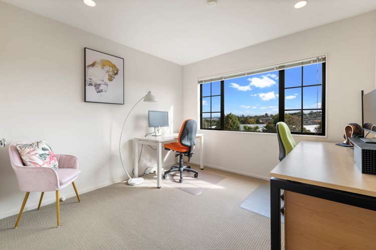 18 Valderama Drive Flat Bush_12