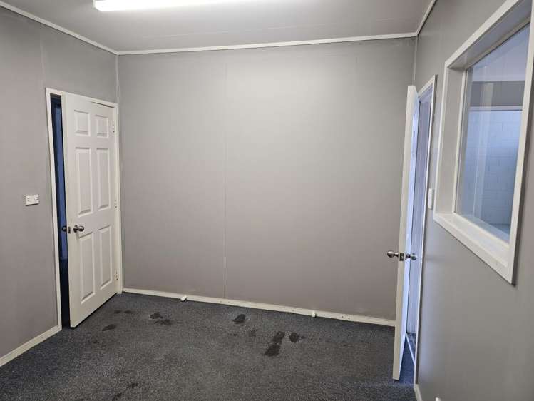 1/4 Amokura Street Henderson_8