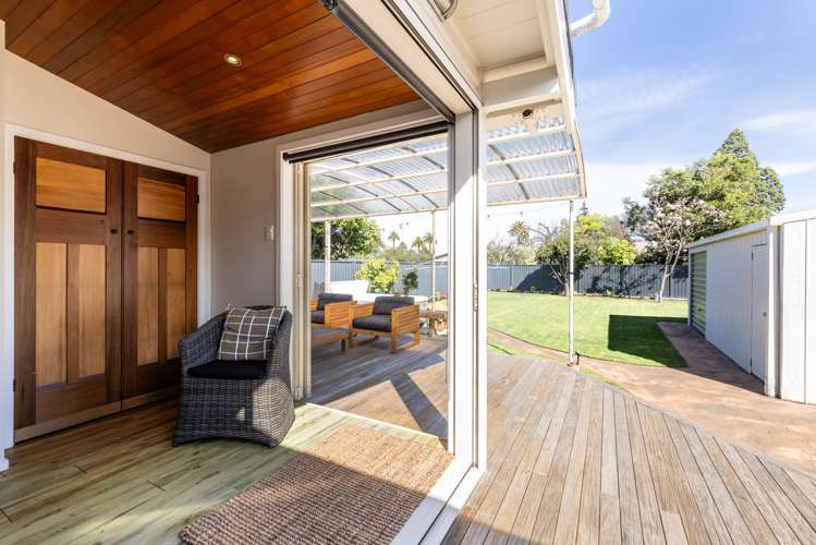 54 Nelson Crescent Napier South_21