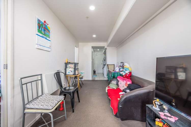 Apartment 8C/113 Vincent Street City Centre_10