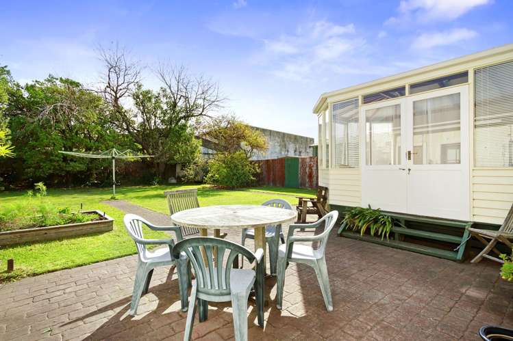 21 Nelson Street Petone_14