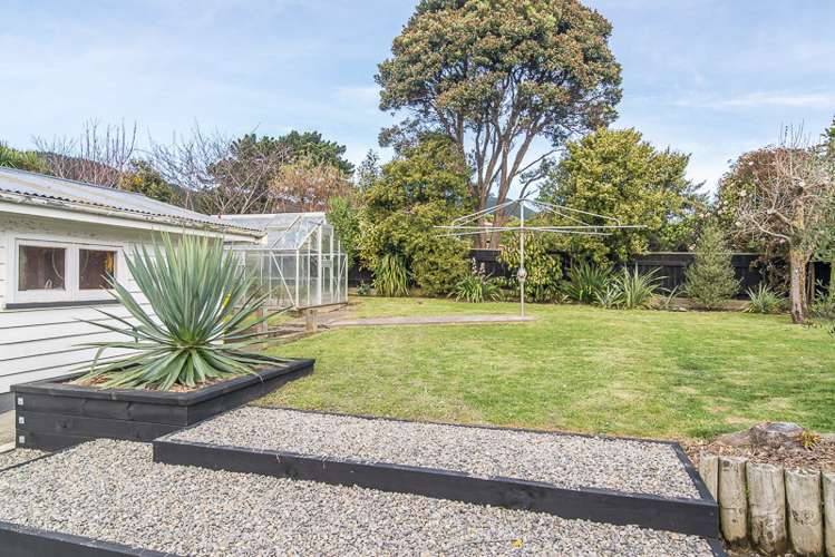 42 Kaitawa Crescent Paraparaumu_17