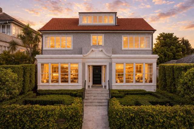 A MUCH-ADMIRED GEORGIAN HOME IN TOP LOCATION