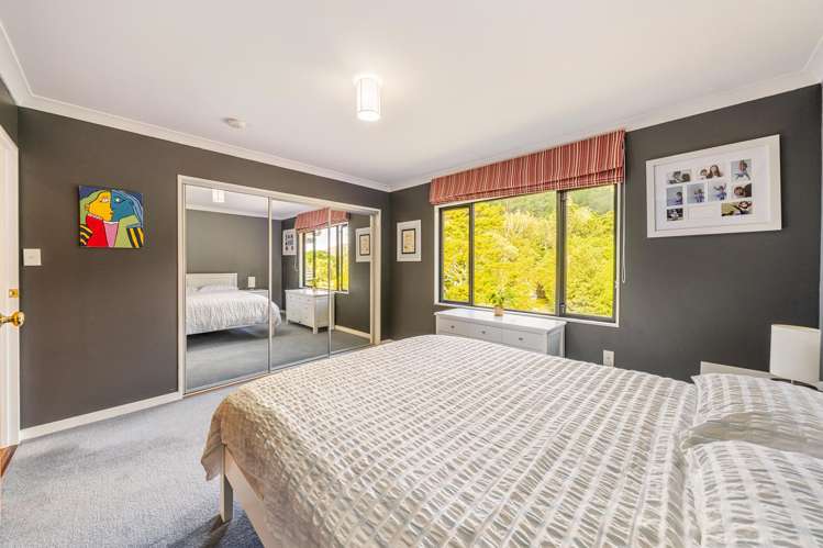 1276 Coast Road Wainuiomata_23