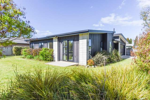 Lock-and-Leave Motueka Gem