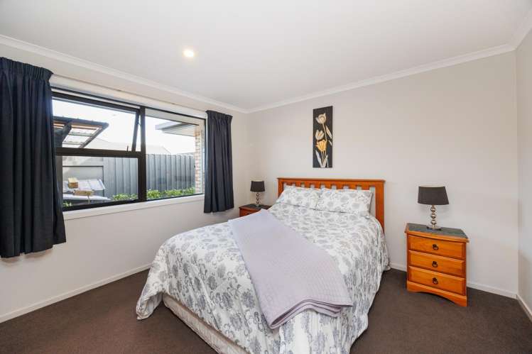 12 Lorenzo Place Kelvin Grove_22