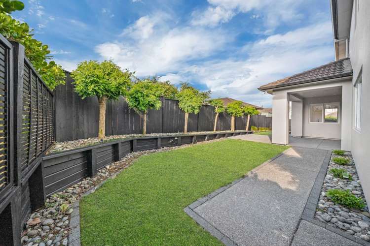 9 Soljans Place Flat Bush_20