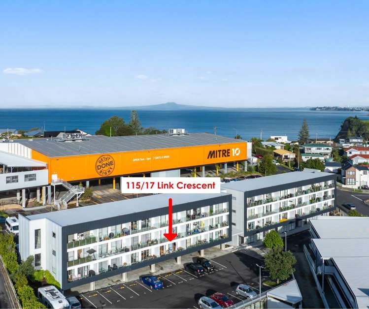 Apt 115/17 Link Crescent Stanmore Bay_15