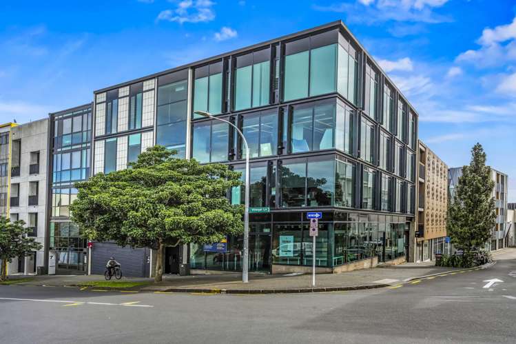 5 Crummer Road_0
