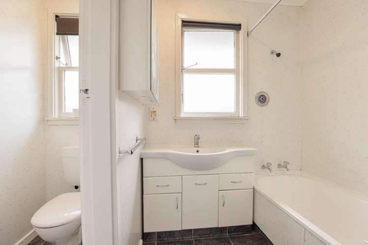 13 Oxford Street Waikari_14