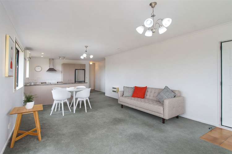 2 Plumstead Rise Glen Eden_2