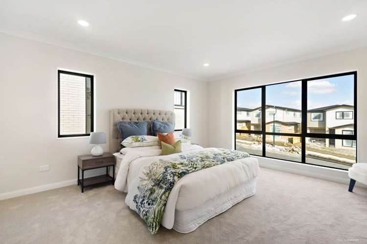 11 Cooladawson Drive Flat Bush_11