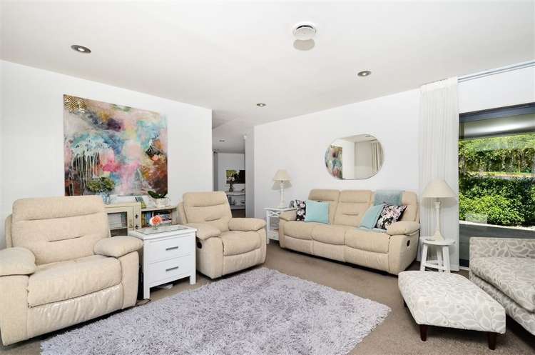 1 Cloverfields Drive Waimauku_13