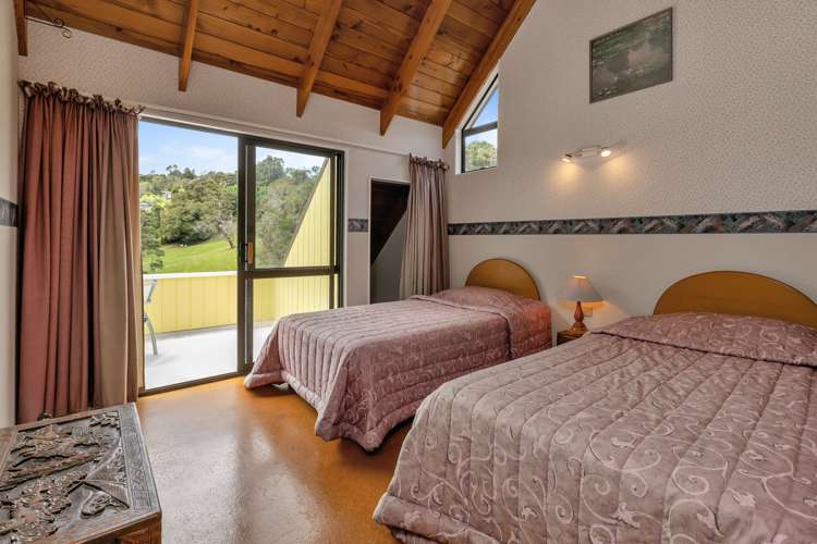 63 Memorial Drive Parahaki_14