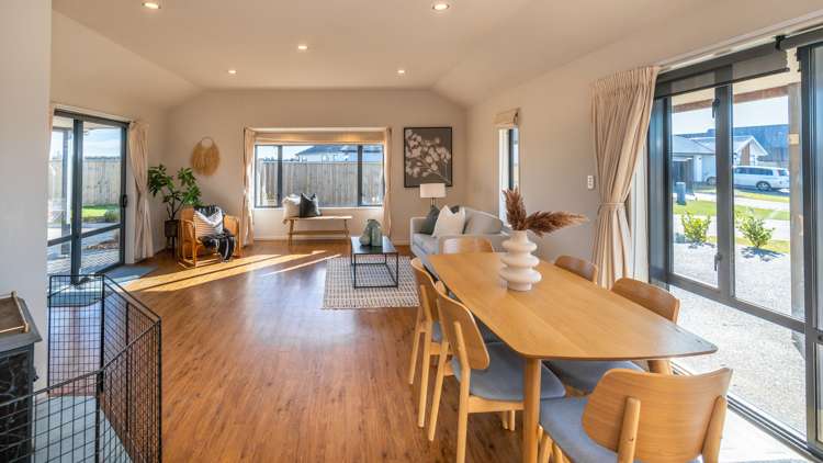 38 Coach Way Rolleston_6