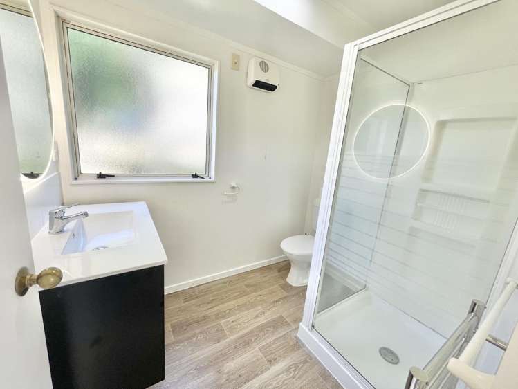 26 Dale Road 11428_13