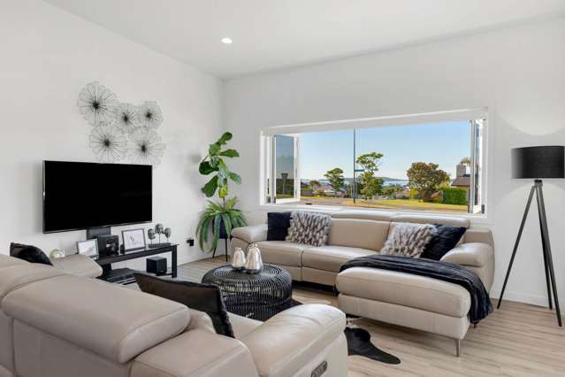 1 Liberty Crescent Beachlands_3
