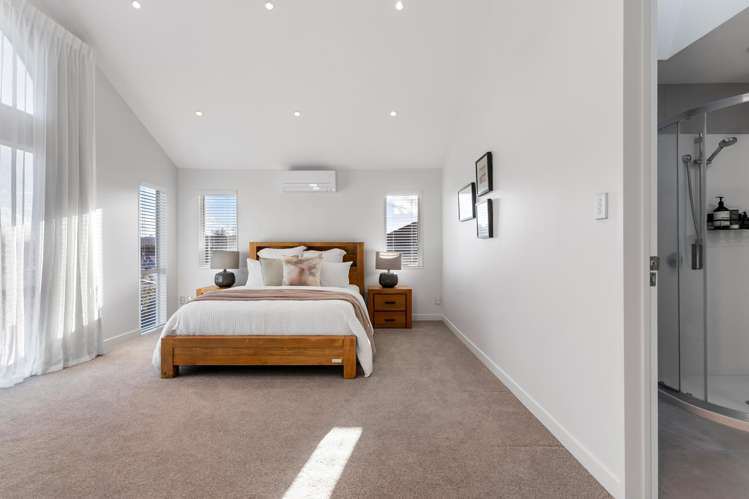 13 Newbury Place Schnapper Rock_13