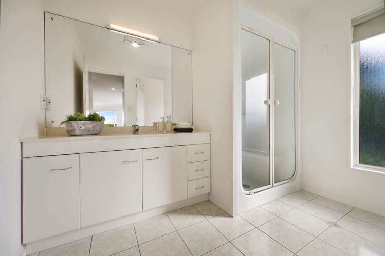 10 Cove Lane Mt Wellington_26