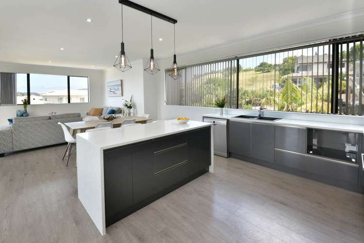 61 Landmark Terrace Orewa_5