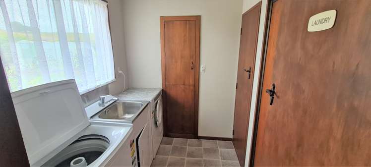 27 Mandeville Kingston Crossing Road Gore Surrounds_10