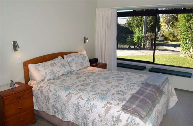 12 Marquet Place Tairua_13