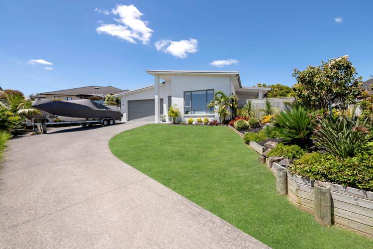 32 Doidge Street Beachlands_1