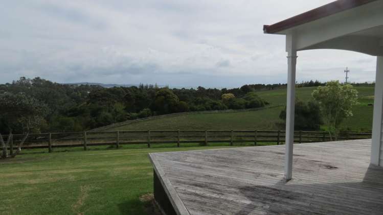 98 Orere Point Road Orere Point_23