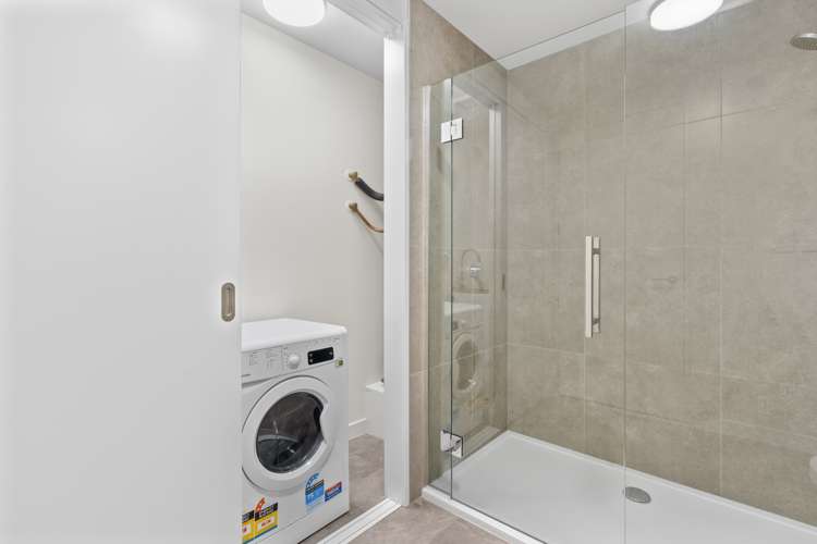 2/69 Tiketike Way Brooklyn_20