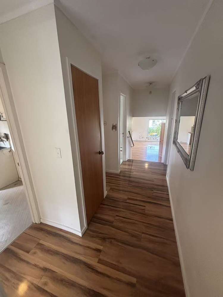 9 Greenvalley Rise Glenfield_9