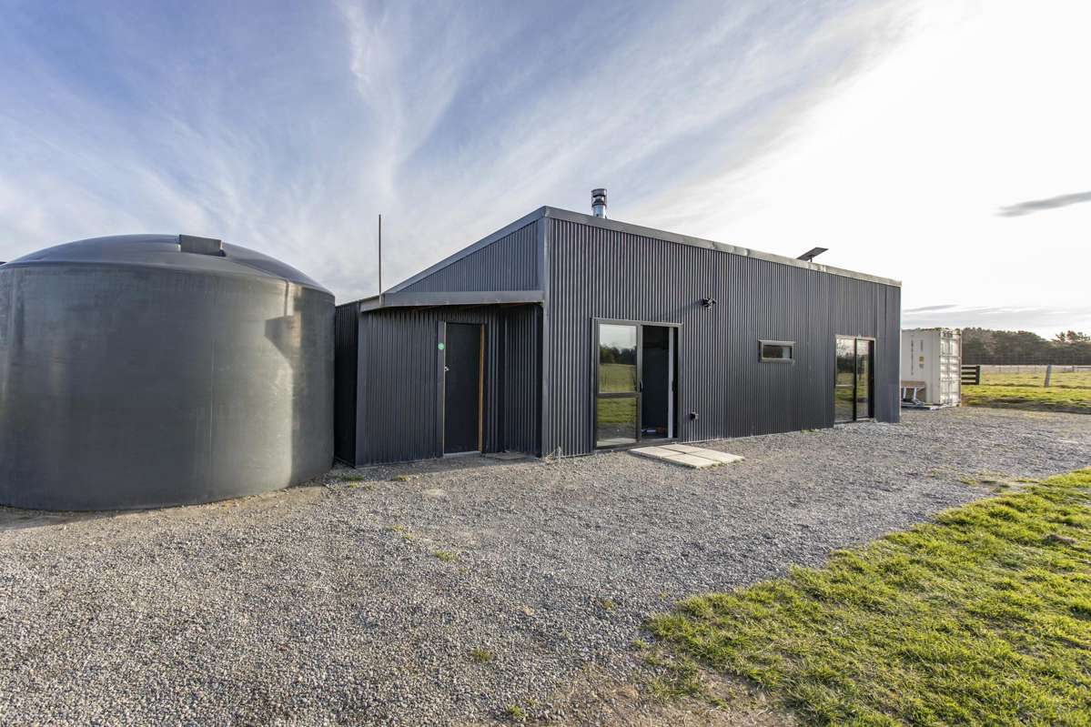 409B Springbank Road_5