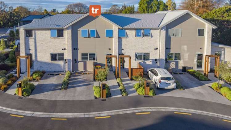 2/5 Matata Place Dallington_11