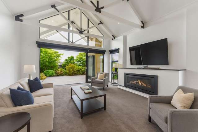 10 Sabine Drive Richmond_1