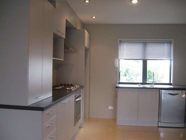 2/28 Southampton Street Sydenham_2