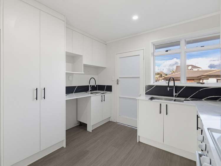 2/24a Vine Street Mangere East_15
