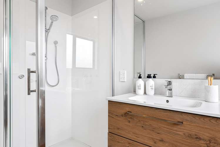 18 Plover Avenue Amberley_7