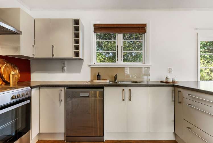 1/263 Glenfield Road Hillcrest_8