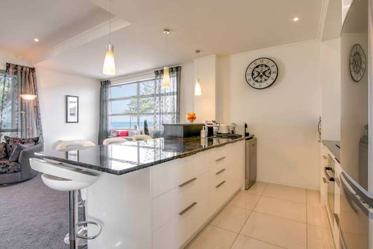 617 Marine Parade Napier South_3