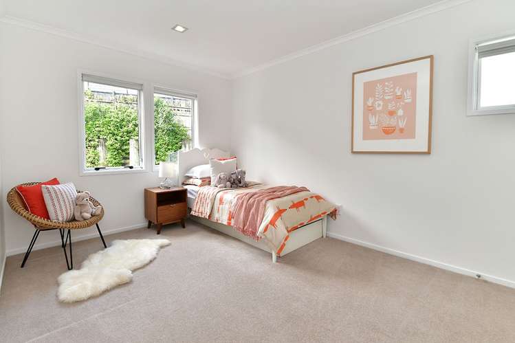 121 Parkview Drive Gulf Harbour_12