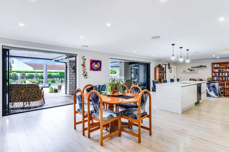 2 Alan Livingston Drive Cambridge_8