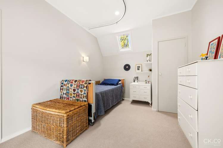 14 Willoughby Street Woburn_12