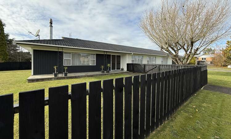 239 West Parkdale Street Tokoroa_22