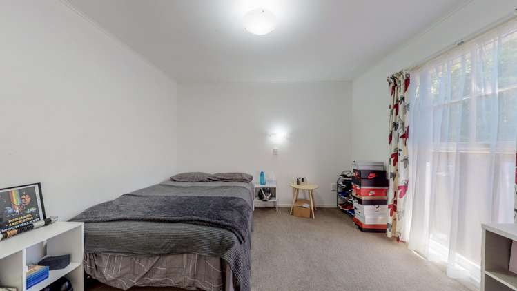 131 Helston Road Paparangi_12