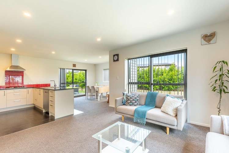 7 Toutouwai Lane Favona_7