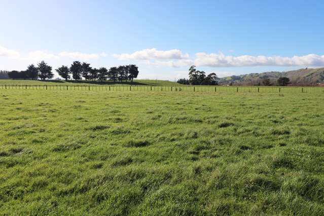 671 Cornwall Road East Taratahi_2