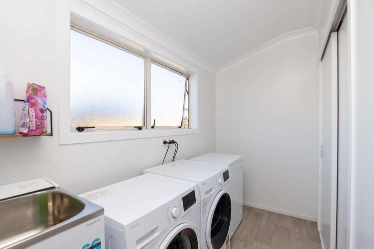 8 Fernleigh Street Kerepehi_17
