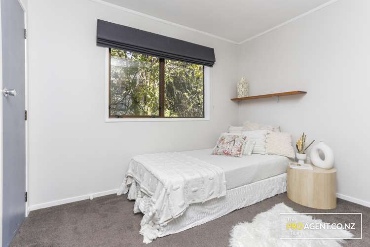 16 Panzic Place Glen Eden_11